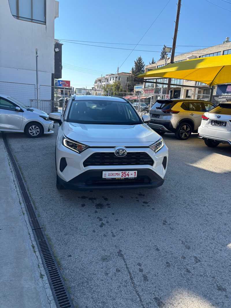 Toyota RAV4 2,5L 2021