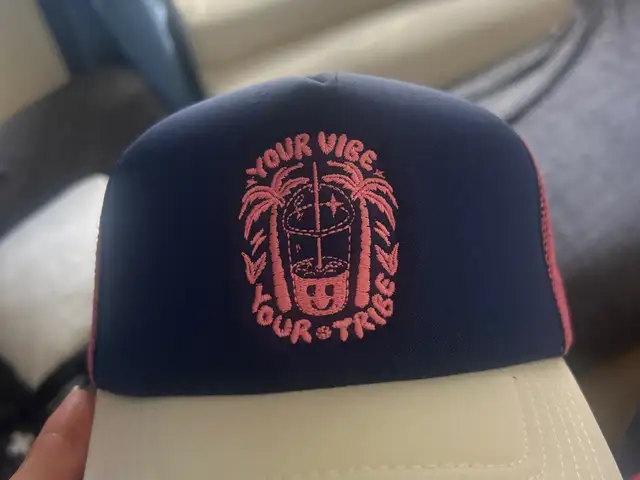 Cute brand new hat, Επαρχία Λεμεσού — Λεμεσός - Κάψαλος