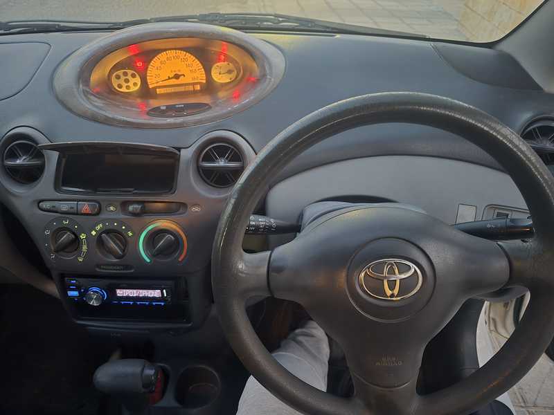2003 Toyota Vitz 2003 Cyprus