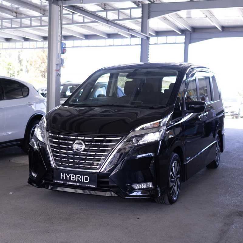 2022 Nissan Serena 2,0L 2022 Cyprus