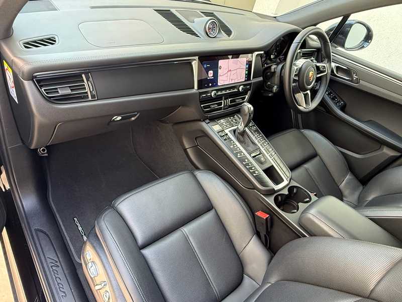 2021 Porsche Macan 2,0L 2021 Cyprus