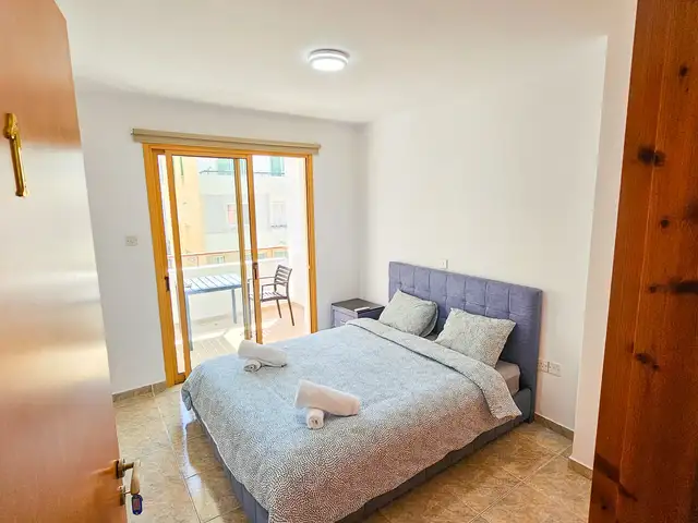 Modern private room, Larnaca — Larnaka - Finikoudes