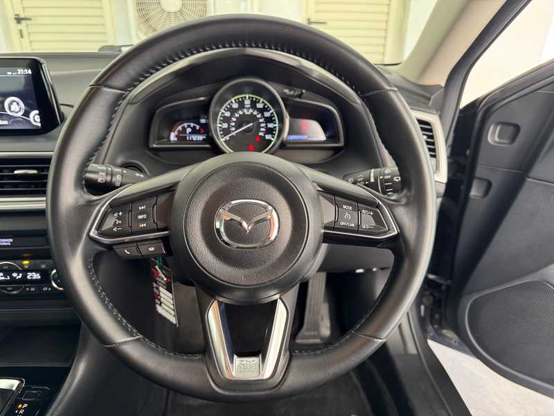 2017 Mazda Axela 2,2L 2017 Cyprus