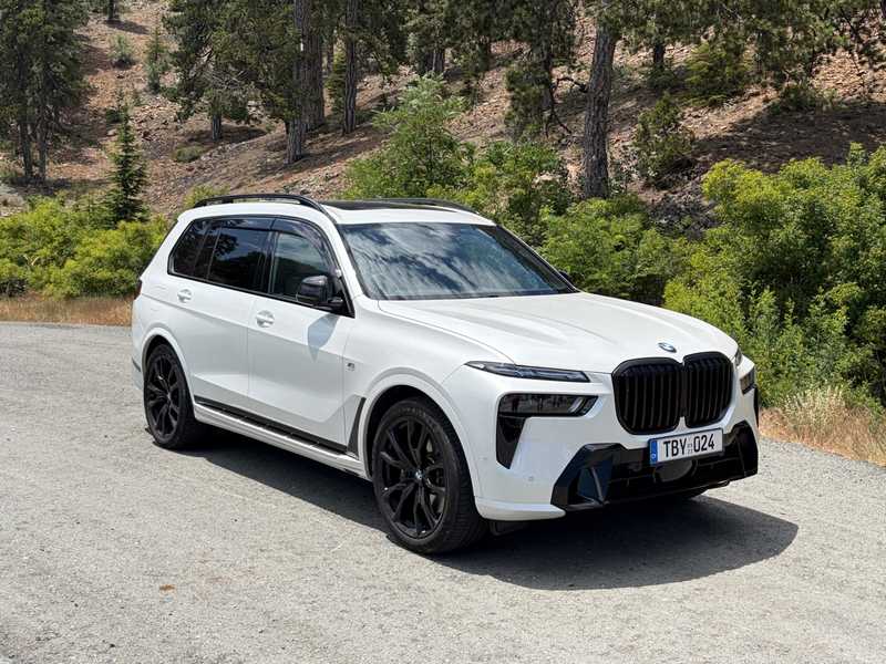BMW X7 3,0L 2023