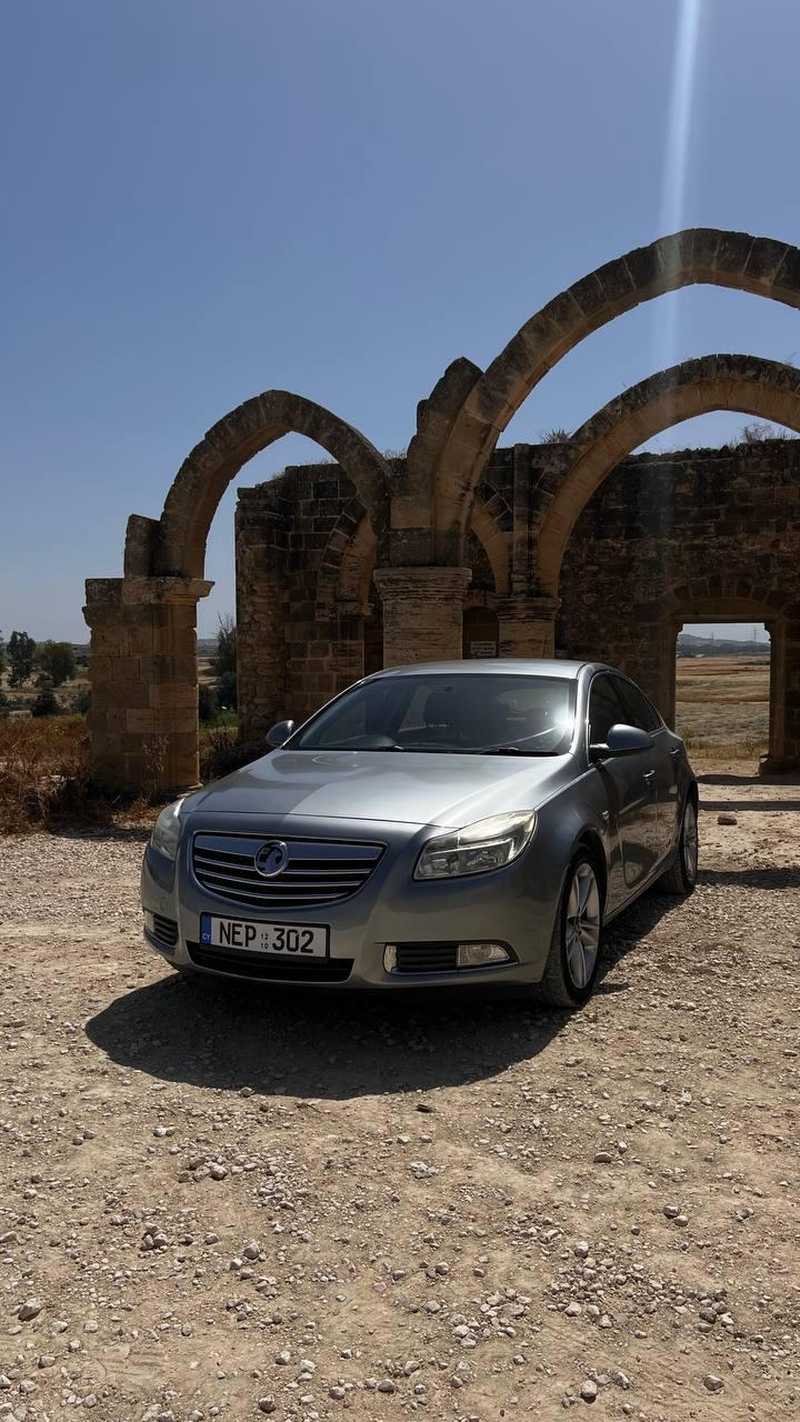 2010 Opel, Vauxhall Insignia 2,0L 2010 Cyprus