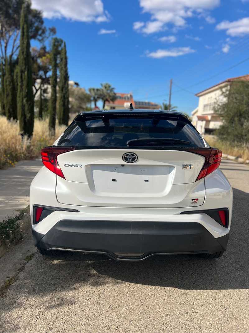 2022 Toyota C-HR 1,8L 2022 Cyprus