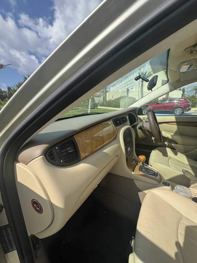 2005 Jaguar X-Type 2,1L 2005 Cyprus