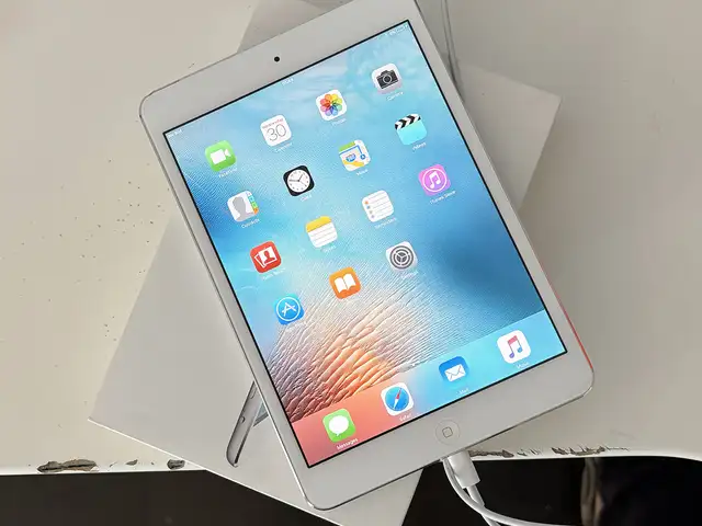 Ipad mini 32gb wifi+cellular, Επαρχία Λευκωσίας — Στρόβολος - Χρυσελεούσα