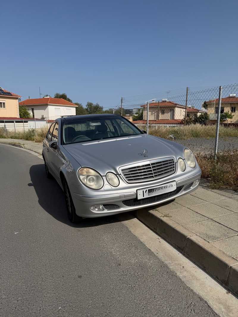 Mercedes-Benz E-Class 2,2L 2004