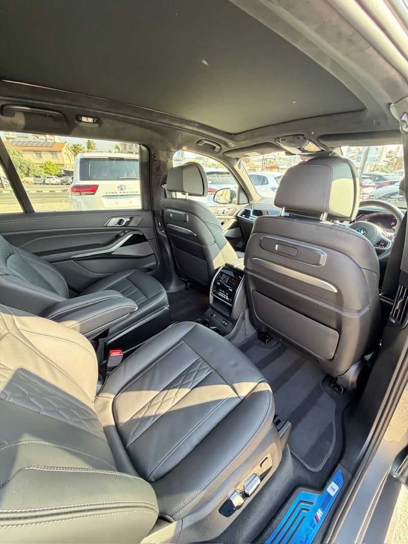 2025 BMW X7 3,0L 2025 Cyprus