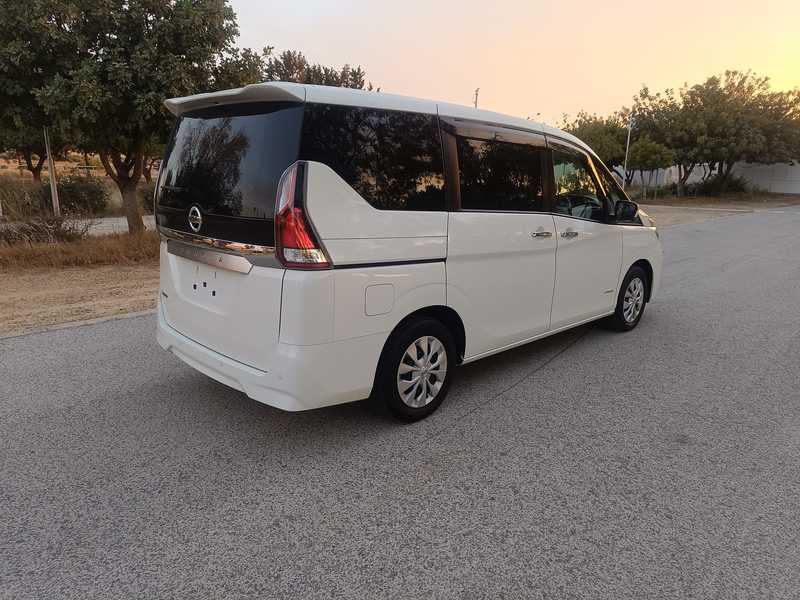 2021 Nissan Serena 2,0L 2021 Cyprus