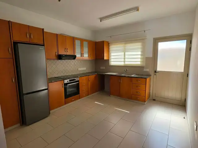 2-bedroom maisonette to rent, Paphos — Paphos - Agios Theodoros