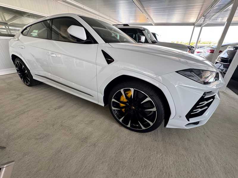 2024 Lamborghini Urus 4,0L 2024 Cyprus