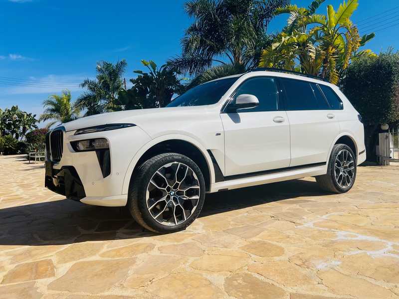 BMW X7 3,0L 2024