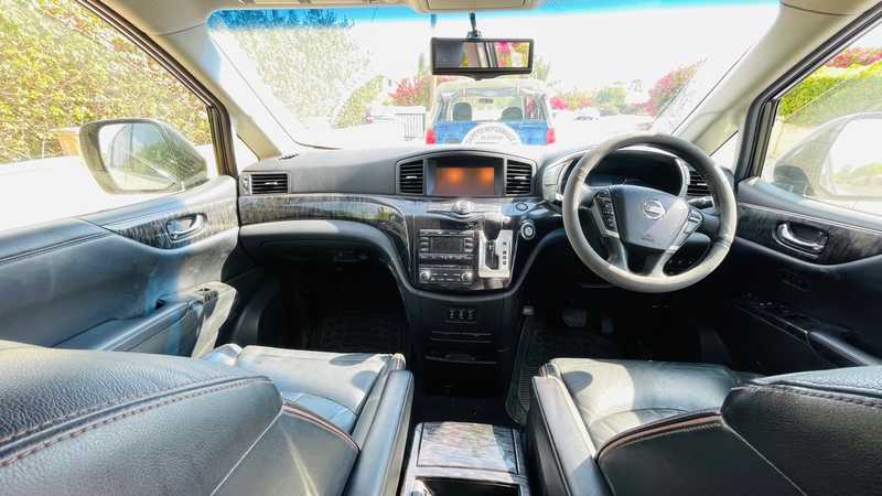 2015 Nissan Elgrand 2,5L 2015 Cyprus