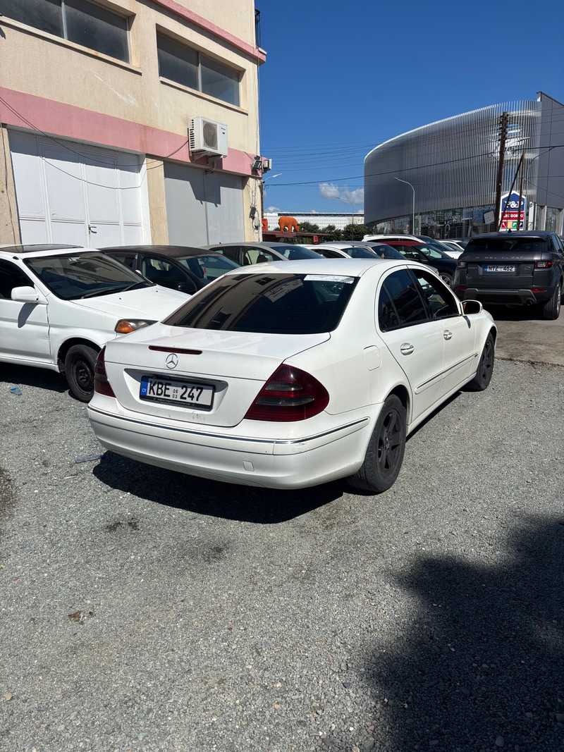 2003 Mercedes-Benz E-Class 2,7L 2003 Cyprus