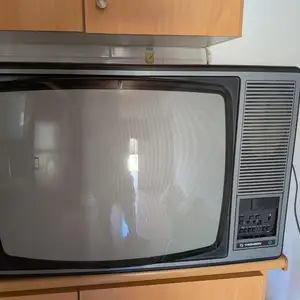 Thomson vintage television, Limassol — Kato Polemidia