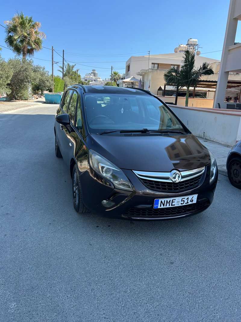 Opel, Vauxhall Zafira 2,0L 2012