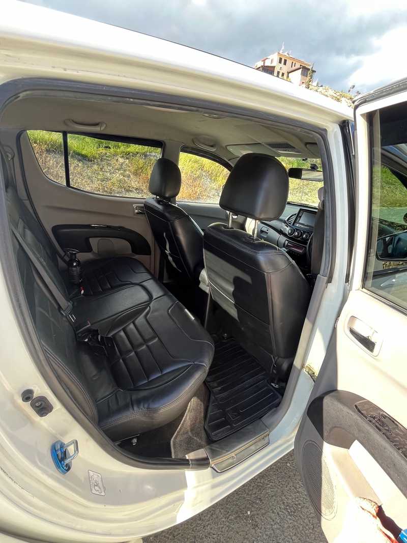 2010 Mitsubishi L200 2,5L 2010 Cyprus