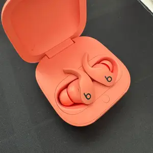 Beats by dre powerbeats fit - wireless earbuds - coral, Limassol — Limassol - Agios Ioannis