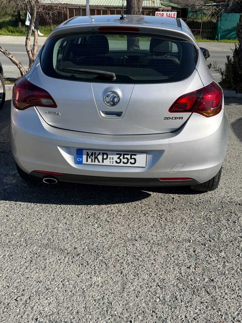 2014 Opel, Vauxhall Astra 2,0L 2014 Cyprus
