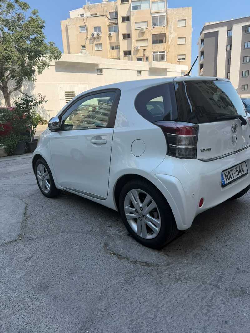 2011 Toyota IQ 1,3L 2011 Cyprus