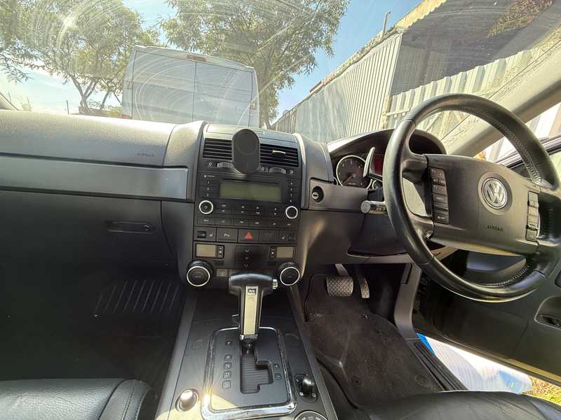 2009 Volkswagen Touareg 2,5L 2009 Cyprus