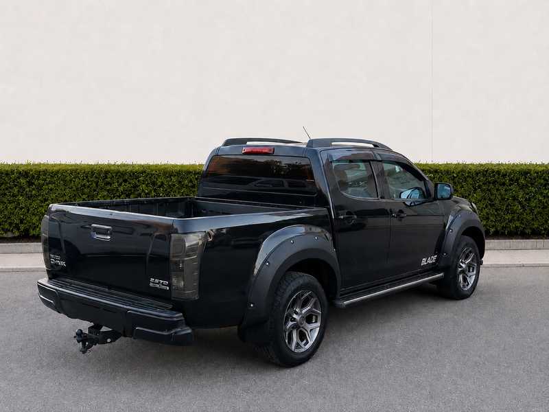 2016 Isuzu D-MAX 2,5L 2016 Cyprus
