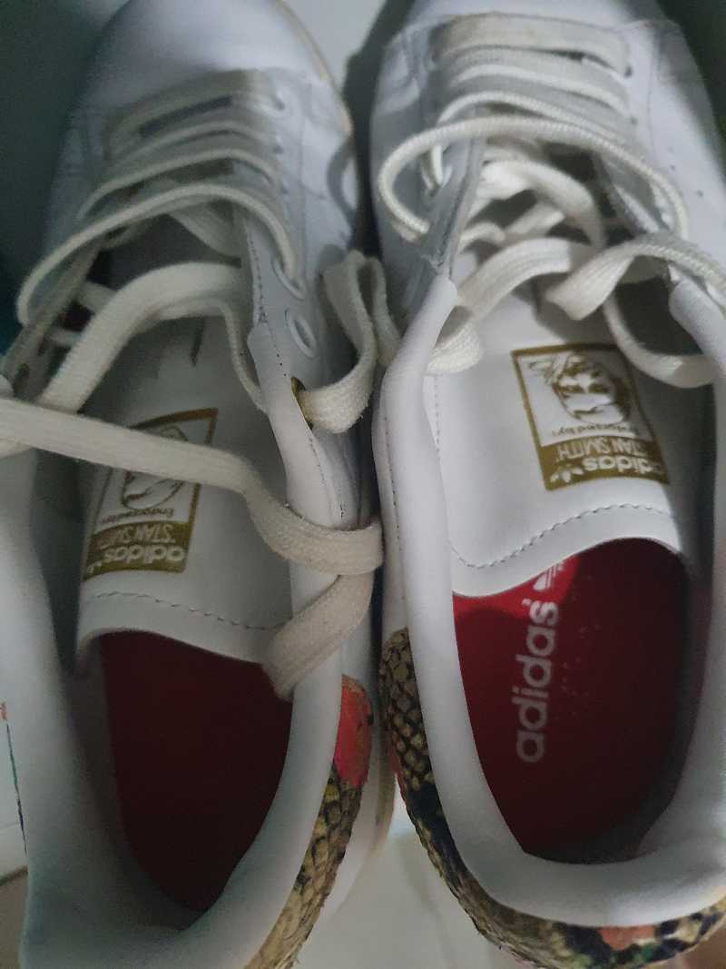 adidas gazelle silver green womens LEGO 10282 Adidas Originals Superstar Building Kit