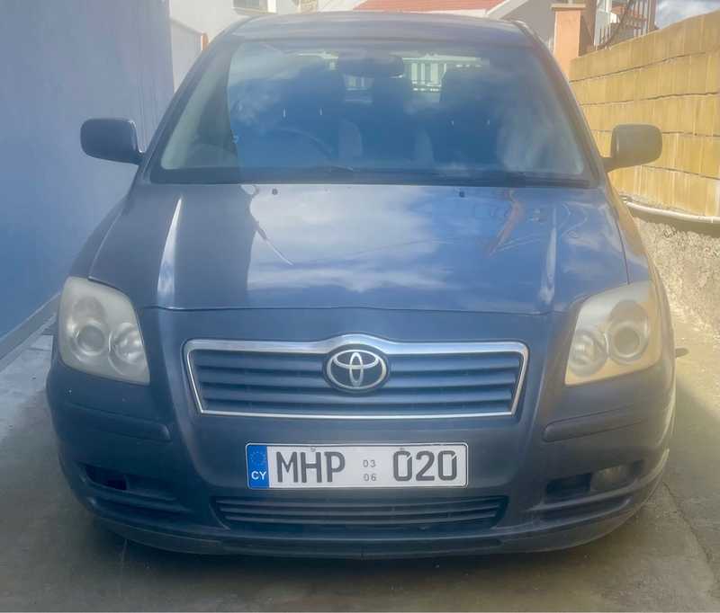Toyota Avensis 2,2L 2006