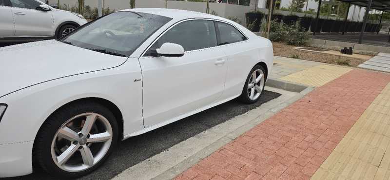 2010 Audi A5 2,0L 2010 Cyprus