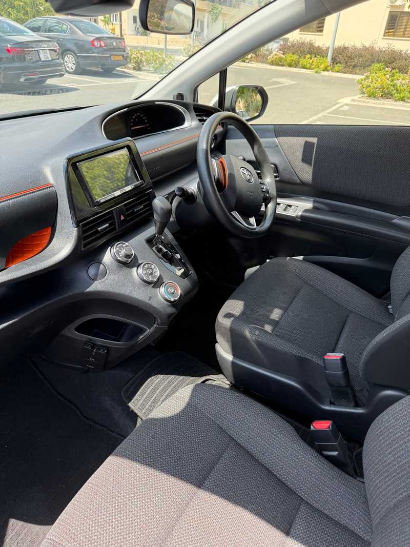 2022 Toyota Sienta 1,5L 2022 Cyprus
