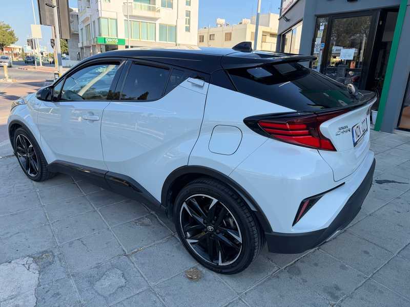 2021 Toyota C-HR 1,8L 2021 Cyprus
