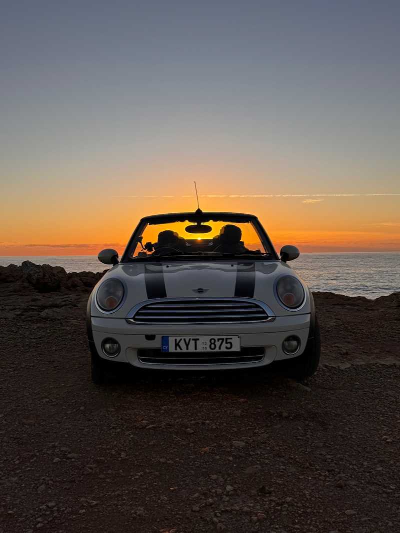 2010 Mini Convertible 1,6L 2010 Cyprus