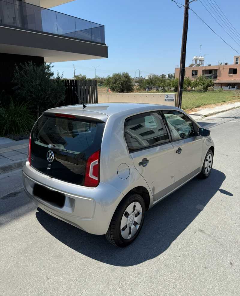 2014 Volkswagen UP 1,0L 2014 Cyprus