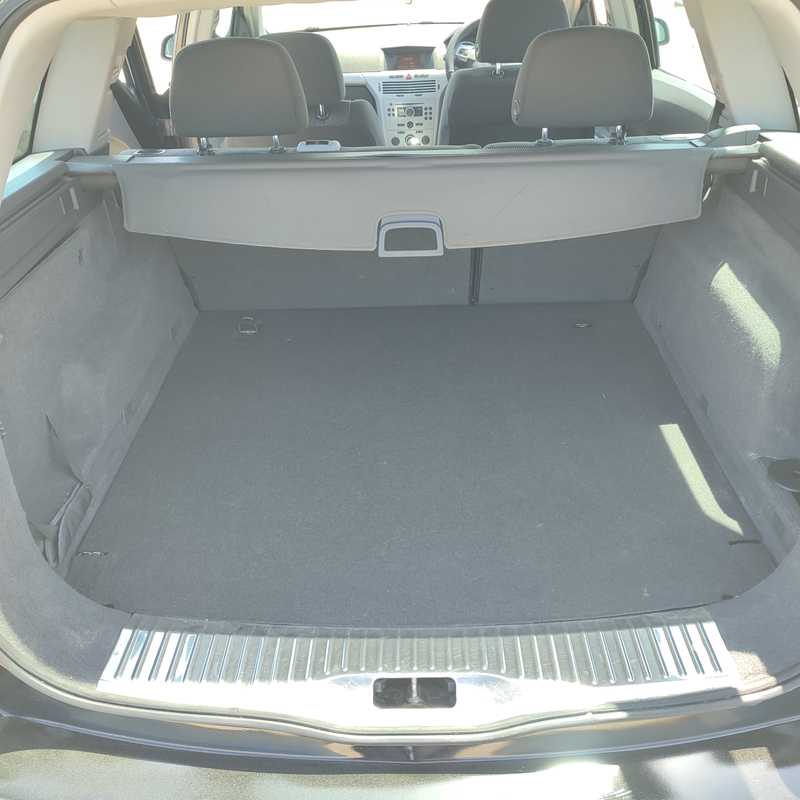 2005 Opel, Vauxhall Astra 1,6L 2005 Cyprus