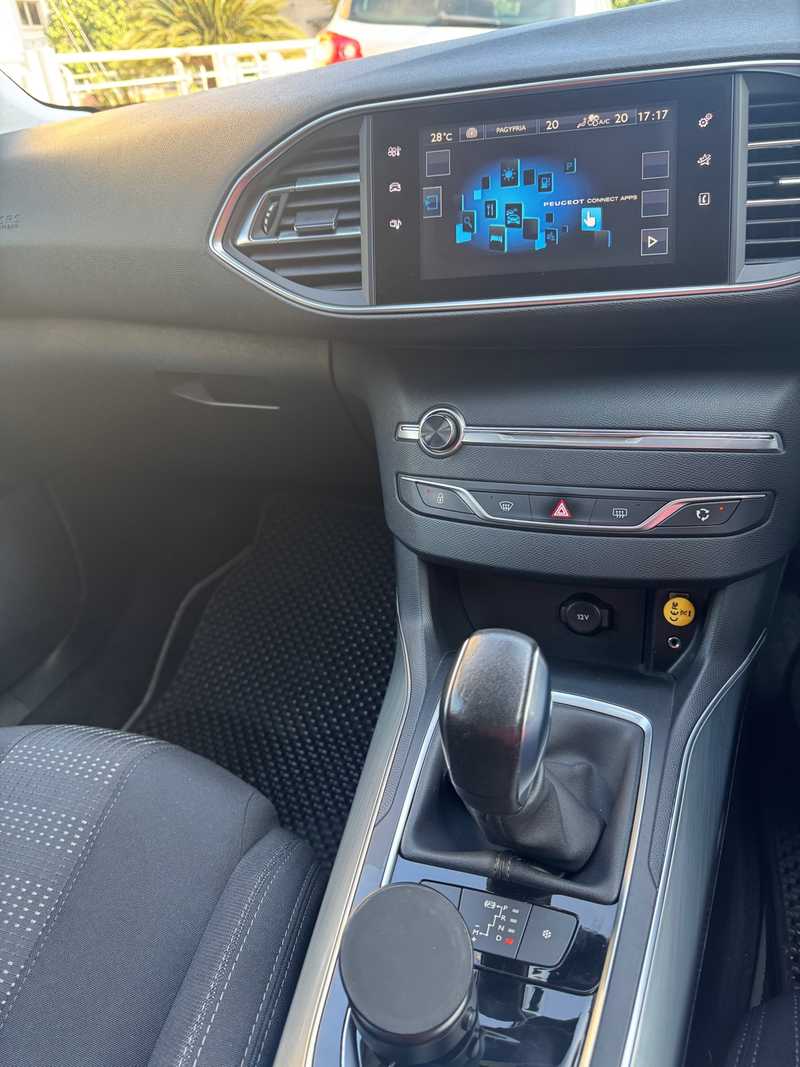 2016 Peugeot 308 1,6L 2016 Cyprus