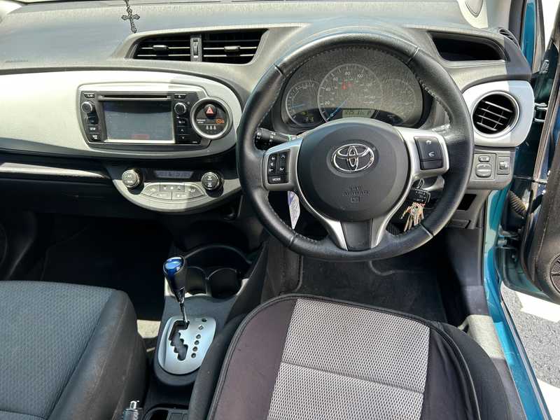 2014 Toyota Yaris 1,5L 2014 Cyprus
