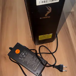 E-bike battery with charger, Nicosia — Nicosia - Kaimakli