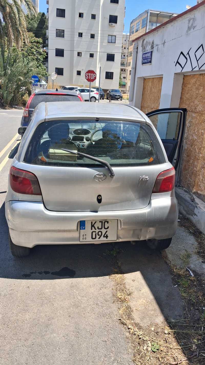 2000 Toyota Vitz 1,0L 2000 Cyprus