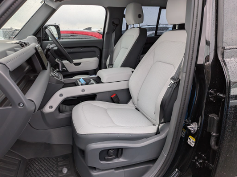 2025 Land Rover Defender 3,0L 2025 Cyprus