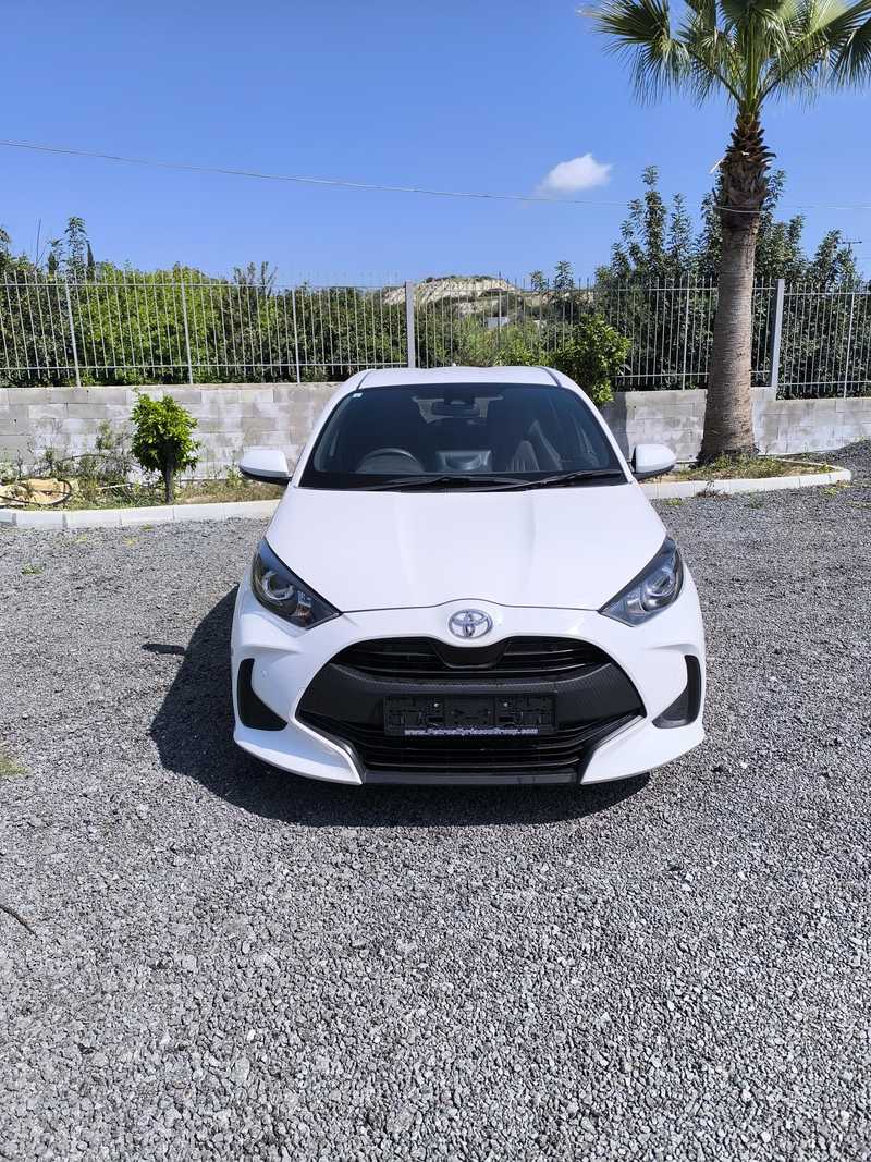 2022 Toyota Yaris 1,5L 2022 Cyprus