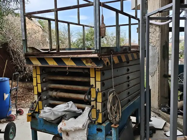 Electric crabe, Nicosia — Palaiometocho
