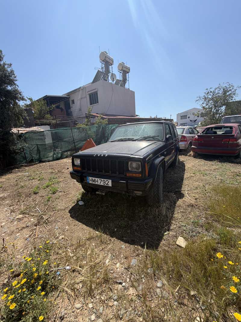 Jeep Cherokee 2,5L 2001