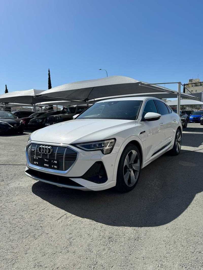 Audi e-tron Electric 2021