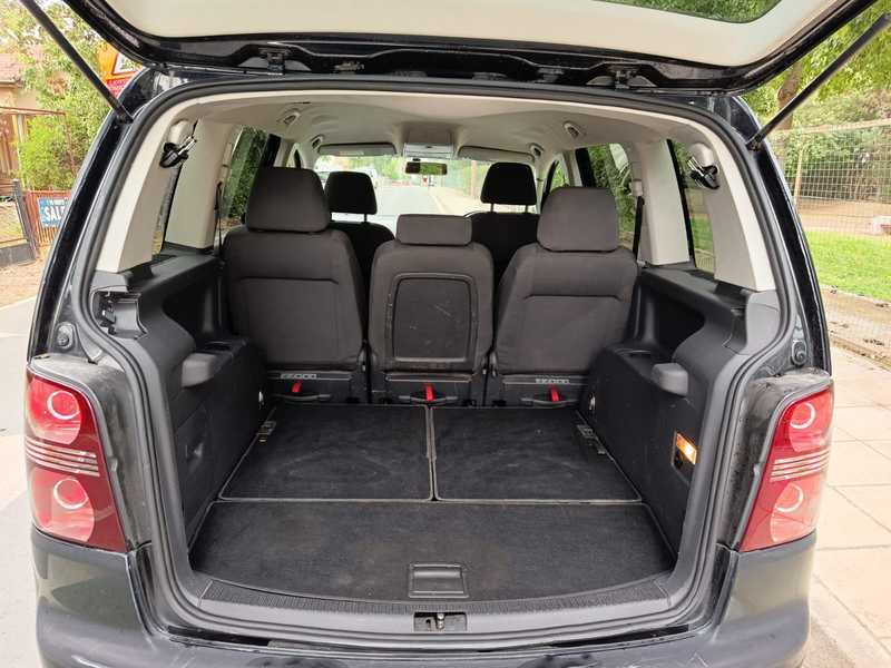 2010 Volkswagen Touran 1,4L 2010 Cyprus
