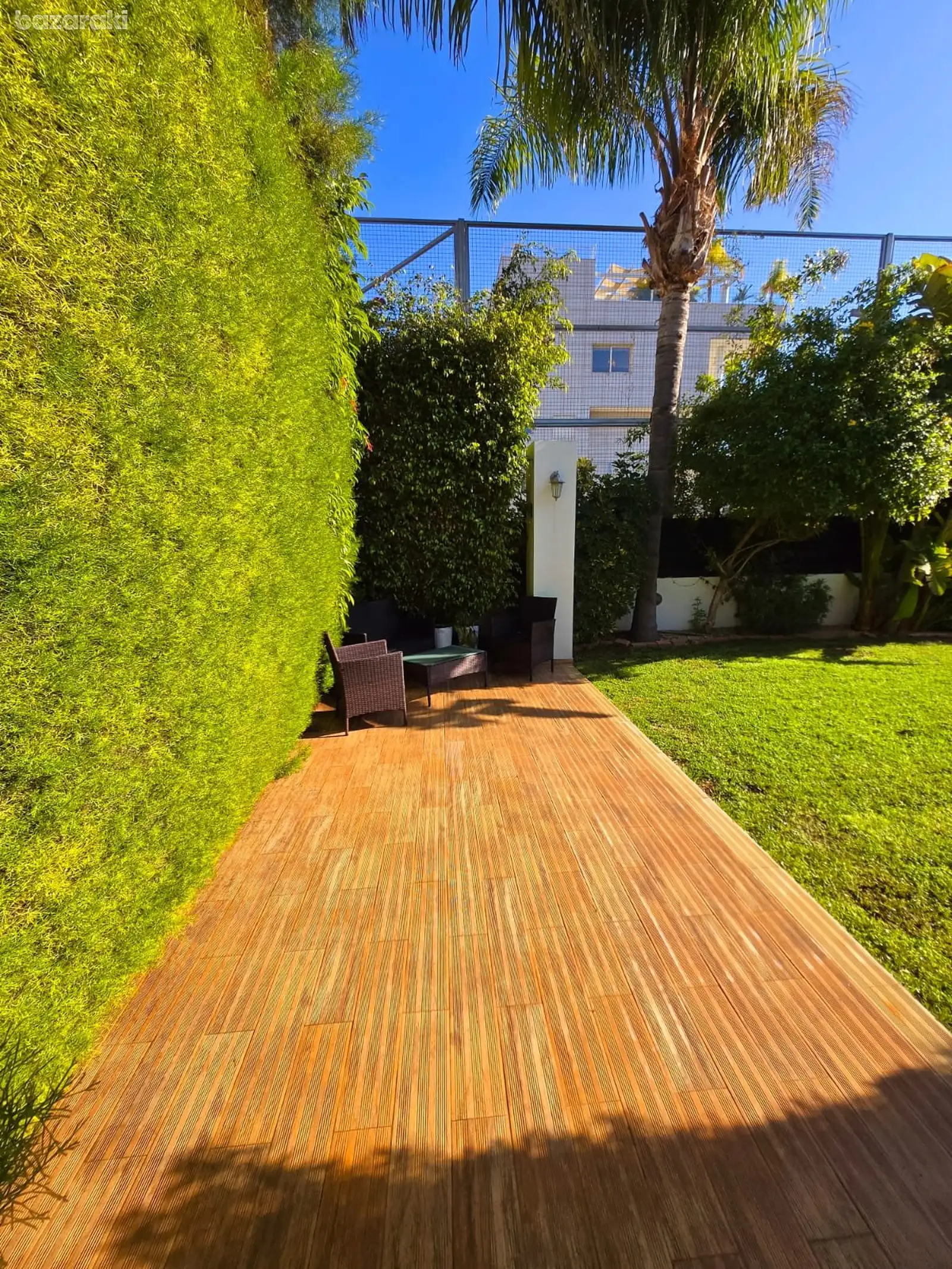 House, 4 bedrooms — 6