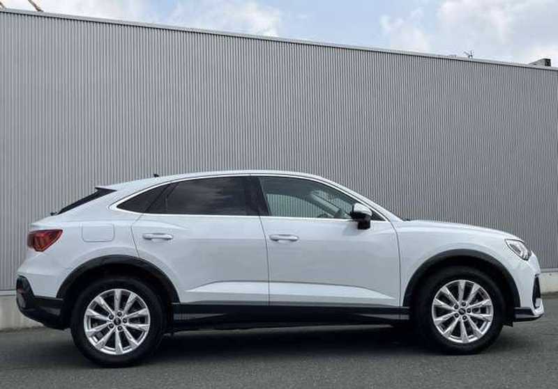 2022 Audi Q3 1,5L 2022 Cyprus