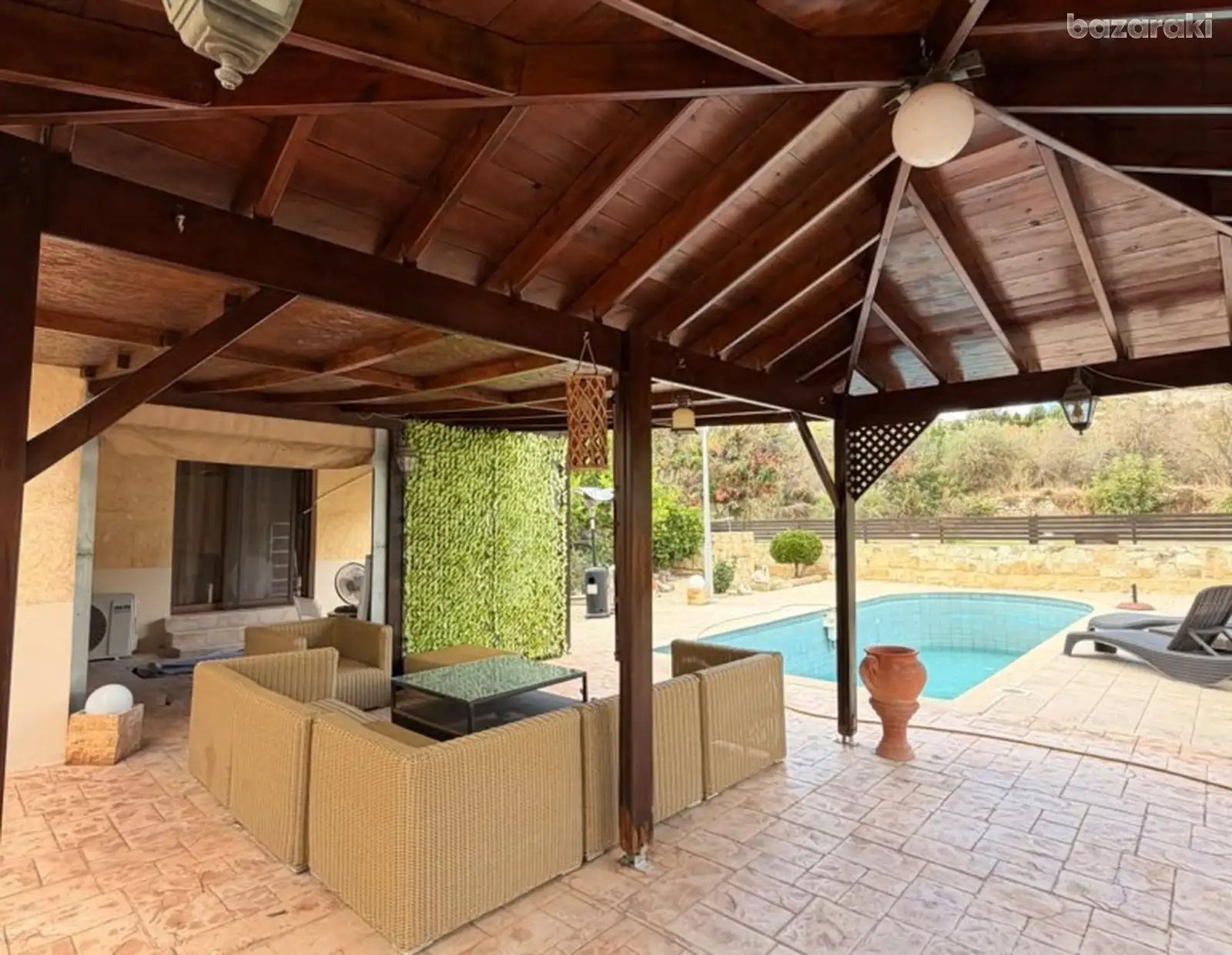 House, 3 bedrooms — 5