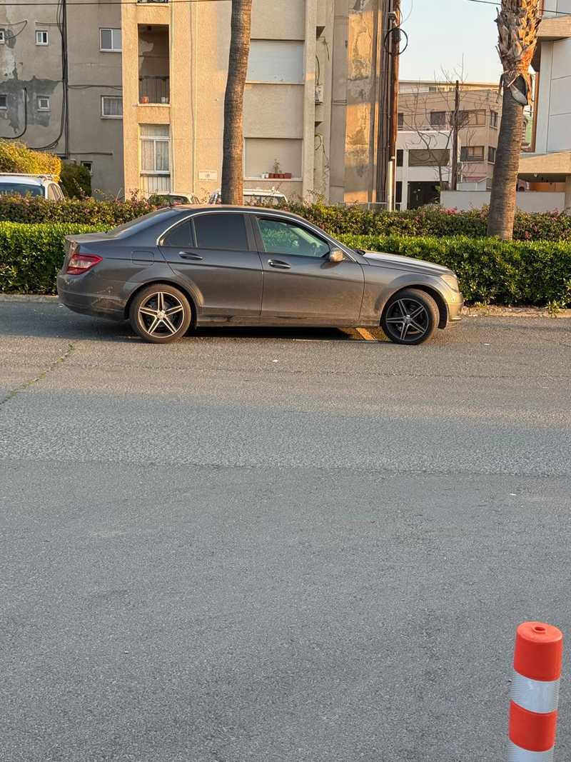 2009 Mercedes-Benz C-Class 2,1L 2009 Cyprus